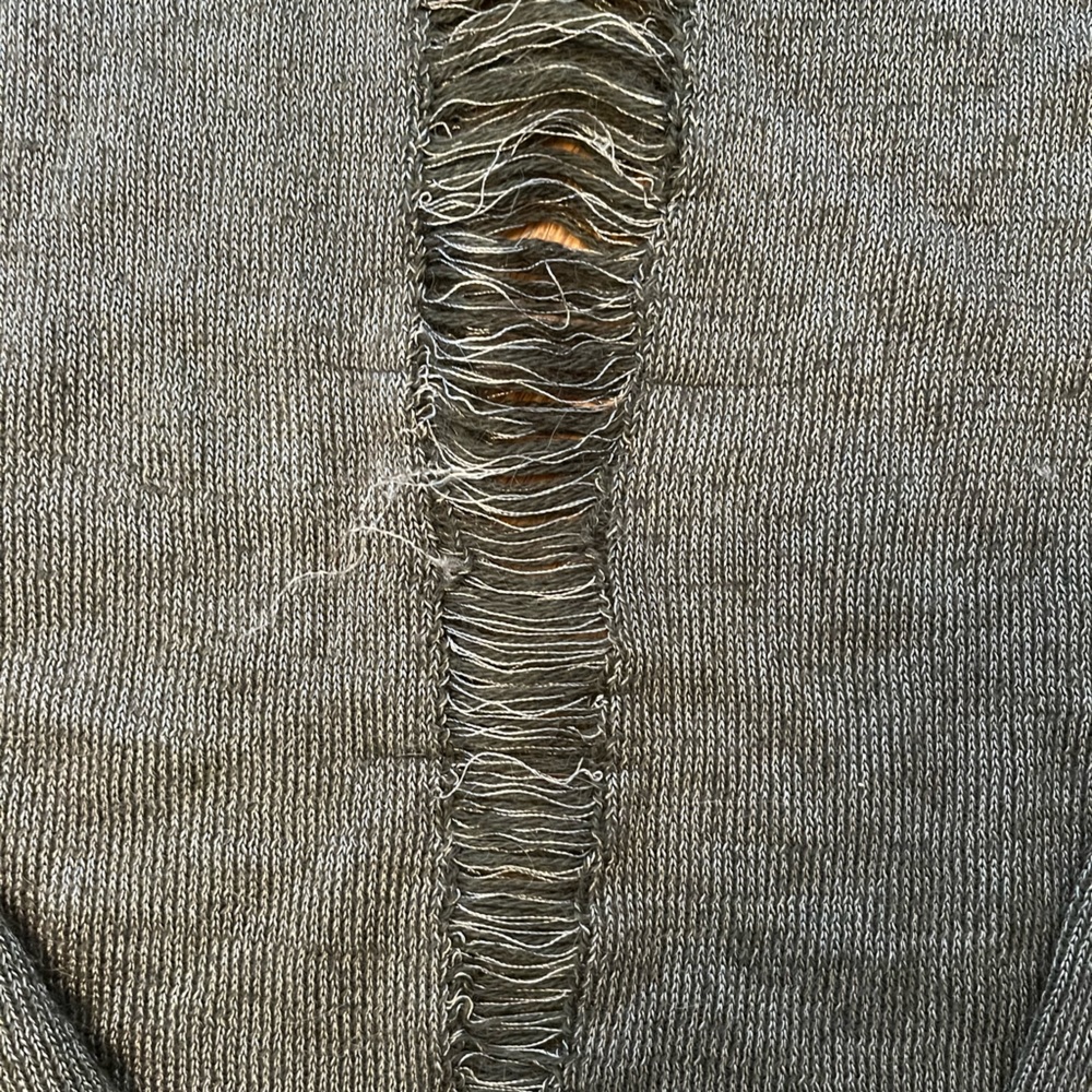 Elizabeth and James wool sweater - Picture 3 of 3